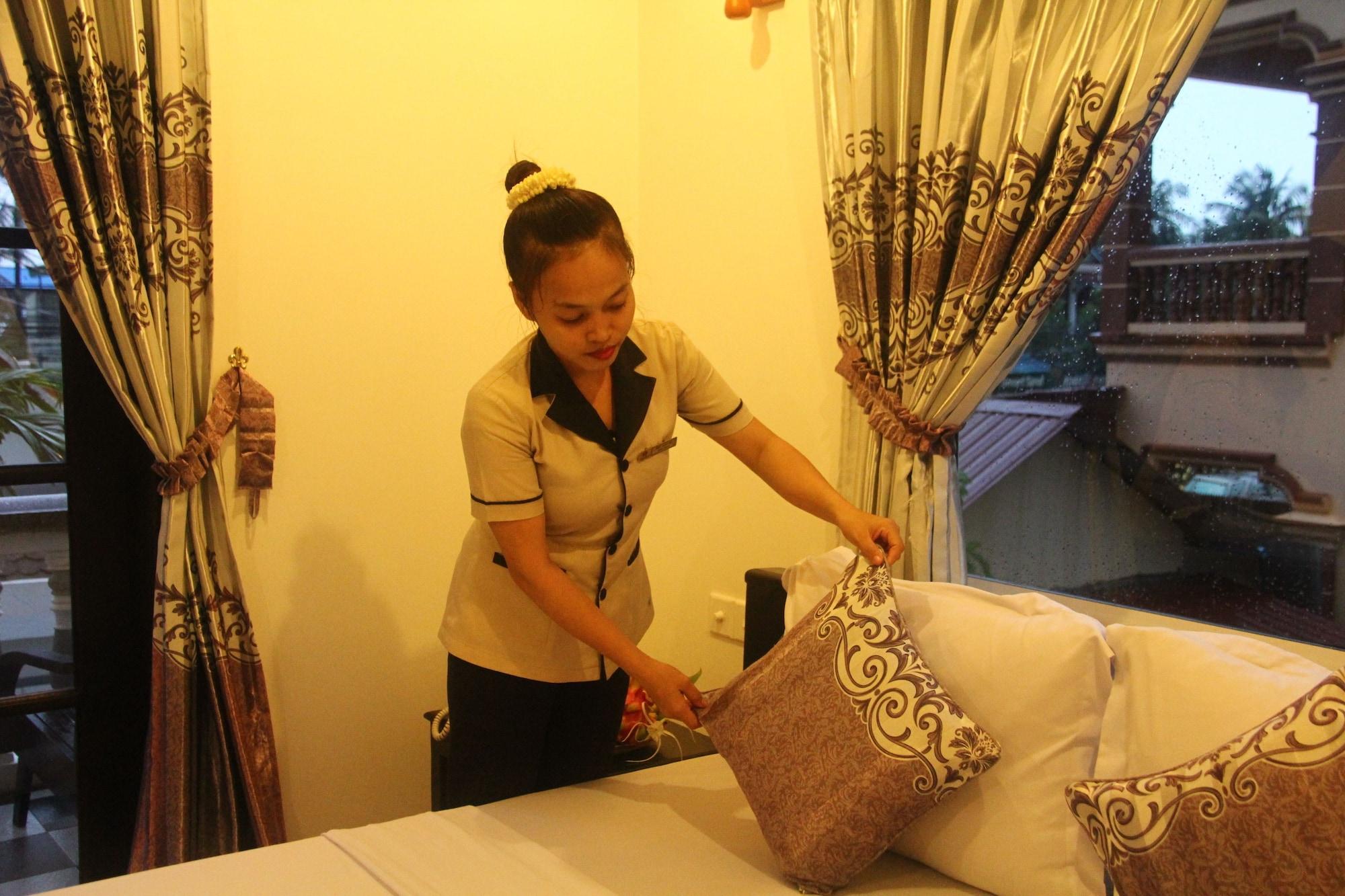 พาเรนท์ เฮอริเทจ อังกอร์ วิลลา Hotel เสียมราฐ ภายนอก รูปภาพ