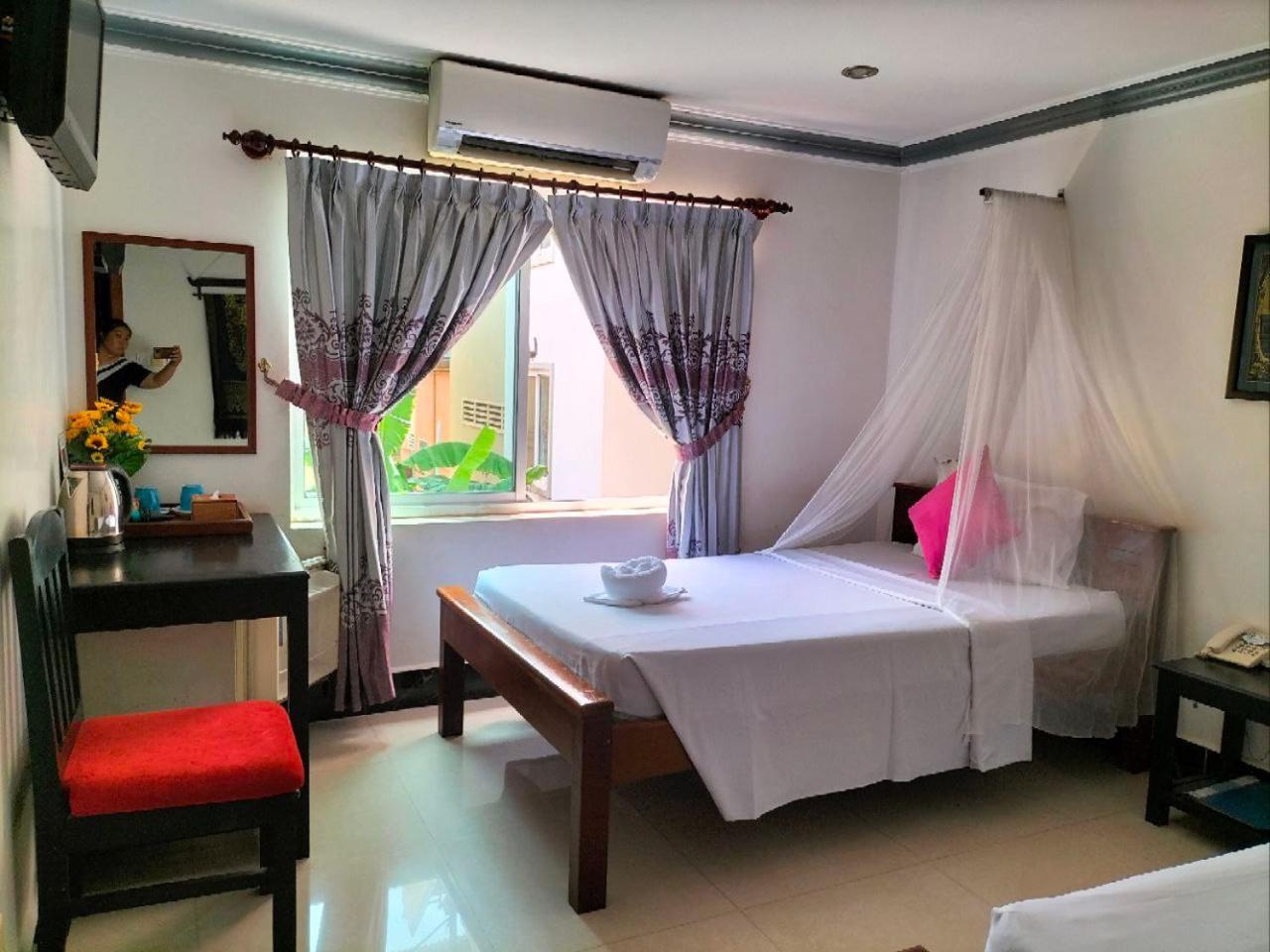 พาเรนท์ เฮอริเทจ อังกอร์ วิลลา Hotel เสียมราฐ ห้อง รูปภาพ