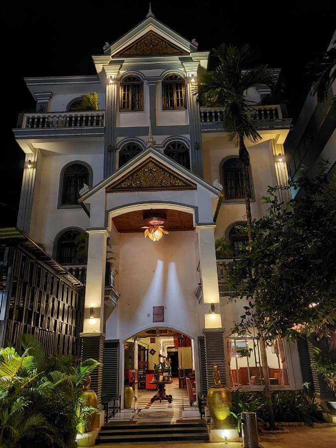 พาเรนท์ เฮอริเทจ อังกอร์ วิลลา Hotel เสียมราฐ ภายนอก รูปภาพ